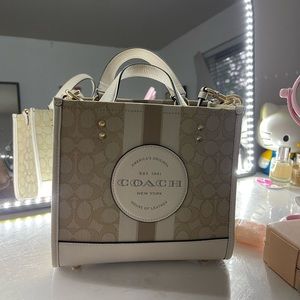 Coach Dempsey Tote 22